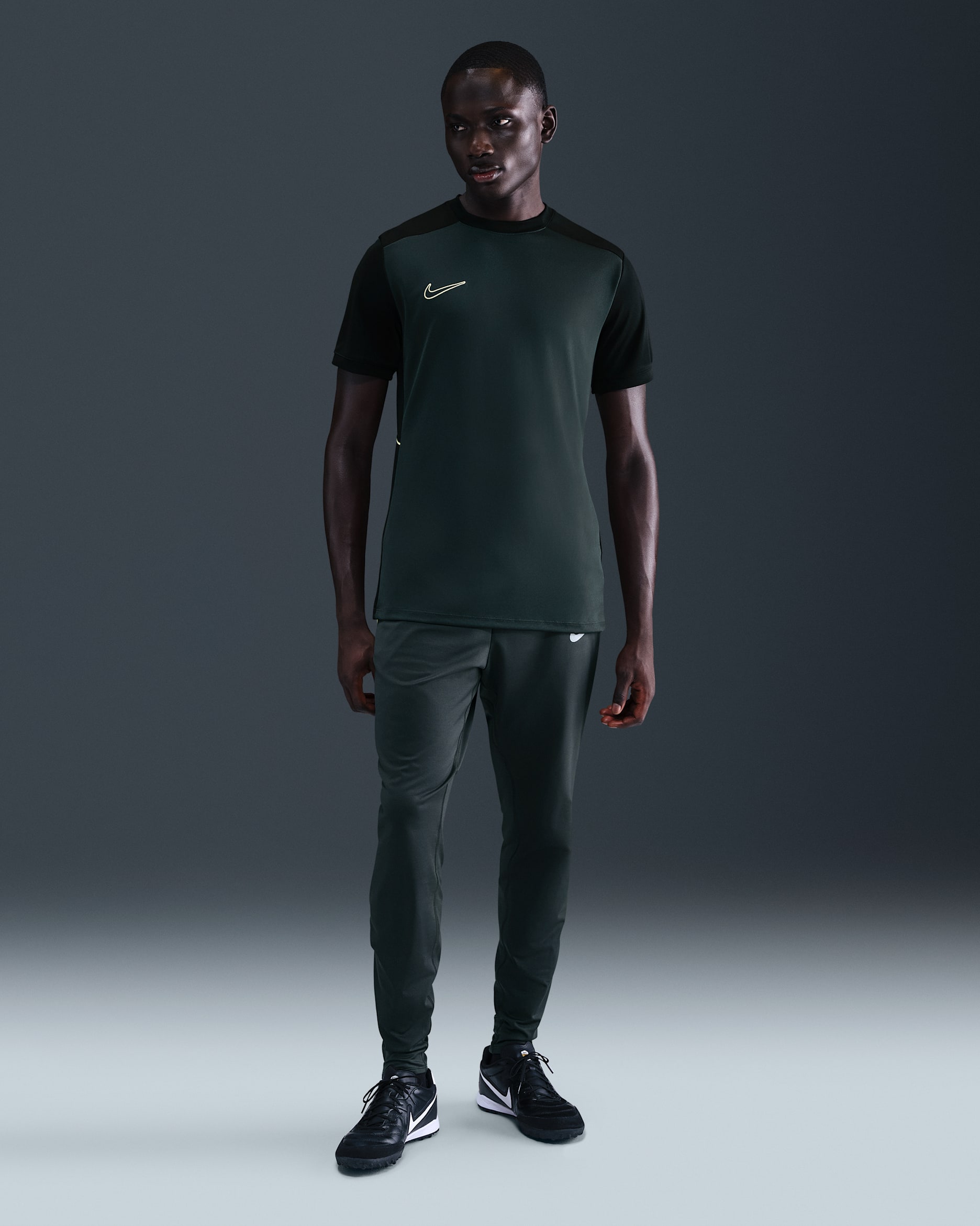 Nike Strike Men's Therma-FIT Football Pants. Nike SI